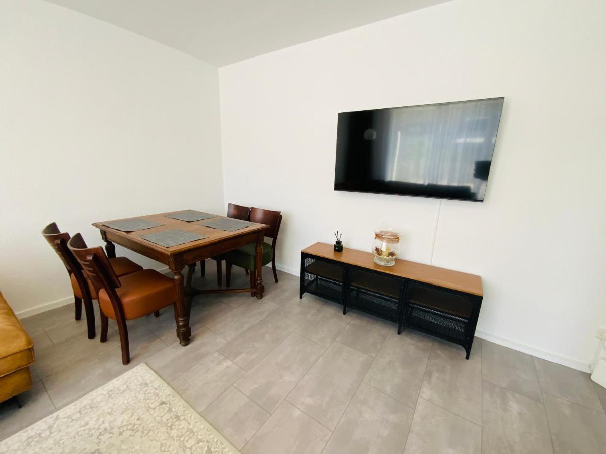 Sehr Schoenes Haus Mit Terasse Naehe Duesseldorf Apartment Krefeld Luaran gambar
