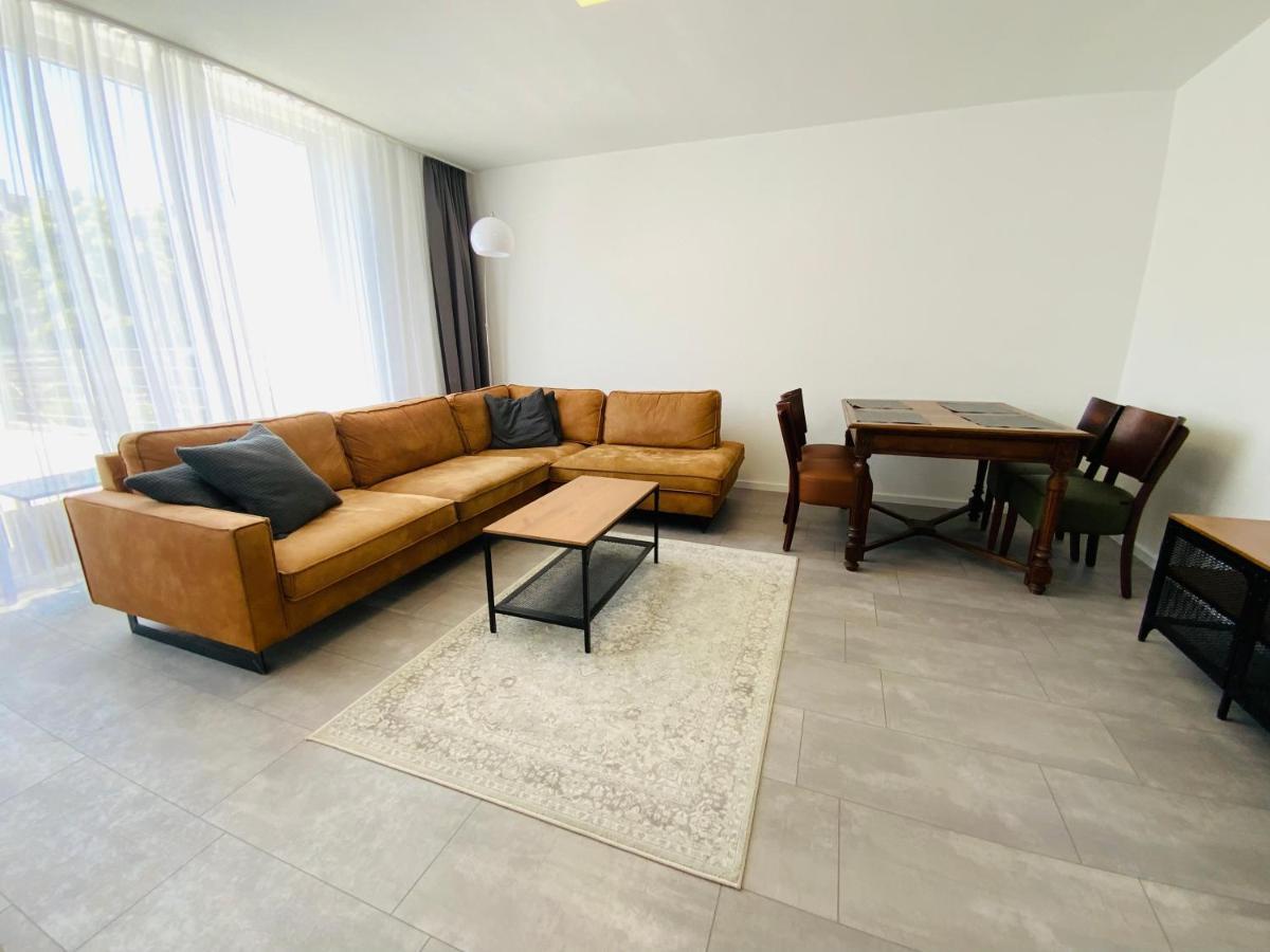 Sehr Schoenes Haus Mit Terasse Naehe Duesseldorf Apartment Krefeld Luaran gambar