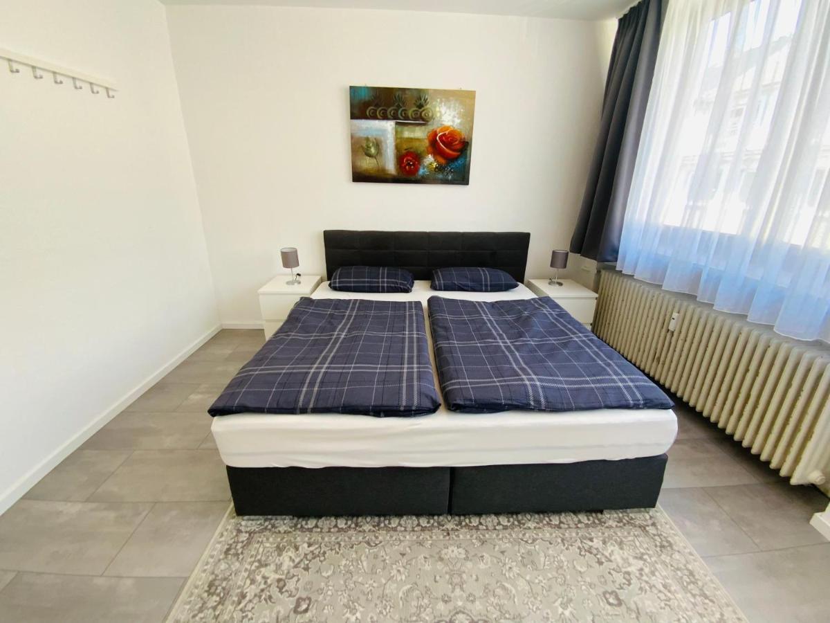 Sehr Schoenes Haus Mit Terasse Naehe Duesseldorf Apartment Krefeld Luaran gambar